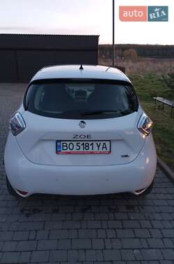 Хэтчбек Renault Zoe 2018 в 