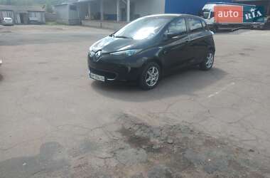 Хэтчбек Renault Zoe 2015 в 