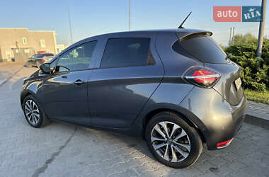 Хэтчбек Renault Zoe 2021 в 
