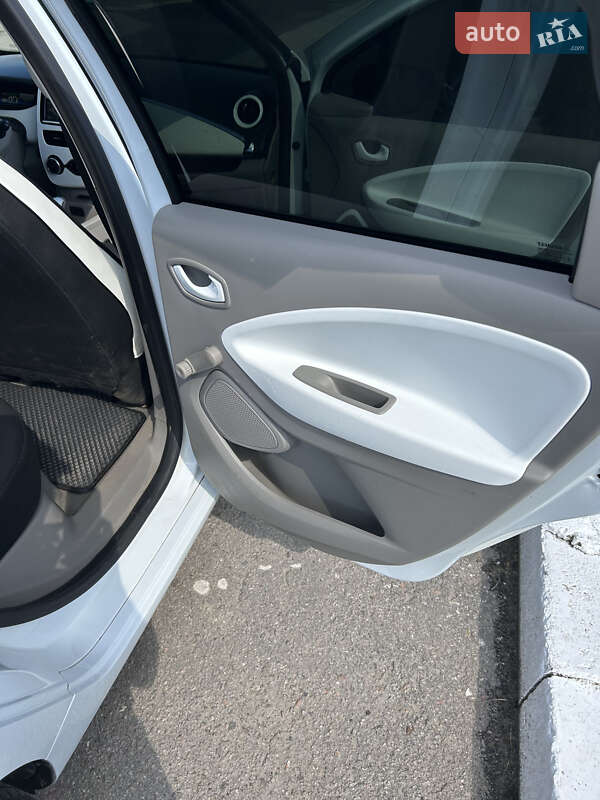 Хэтчбек Renault Zoe 2017 в Харькове фото 12 Хэтчбек Renault Zoe 2017 в Харькове