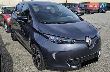 Хэтчбек Renault Zoe 2019 в 