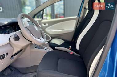 Хэтчбек Renault Zoe 2019 в 