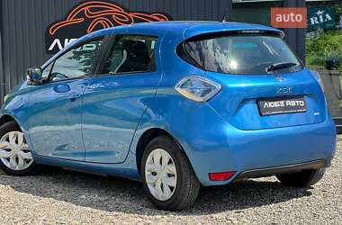 Хэтчбек Renault Zoe 2019 в 