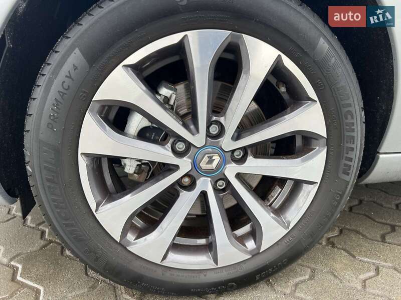 Хэтчбек Renault Zoe 2021 в Львове