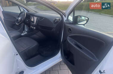 Хэтчбек Renault Zoe 2020 в 