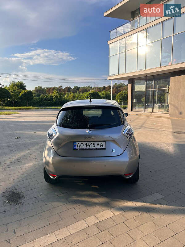 Хэтчбек Renault Zoe 2016 в Ужгороде
