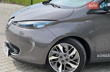 Хэтчбек Renault Zoe 2017 в 