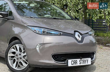 Хэтчбек Renault Zoe 2017 в 