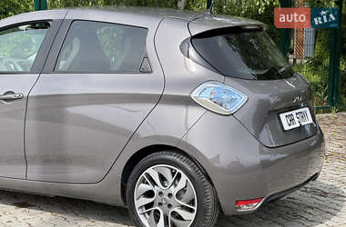 Хэтчбек Renault Zoe 2017 в 