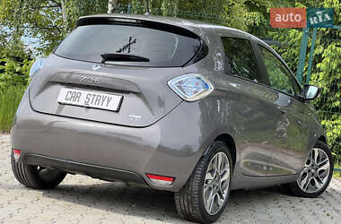 Хэтчбек Renault Zoe 2017 в 