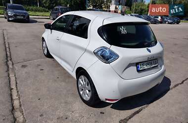 Хэтчбек Renault Zoe 2017 в 