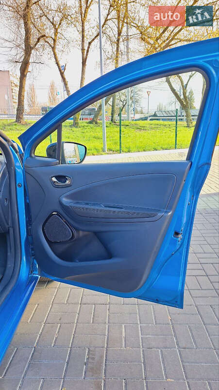 Хэтчбек Renault Zoe 2017 в Киеве
