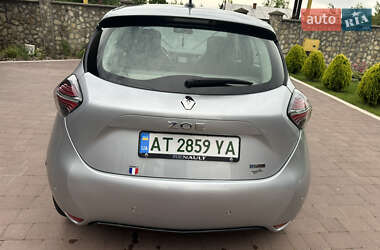 Хэтчбек Renault Zoe 2021 в 