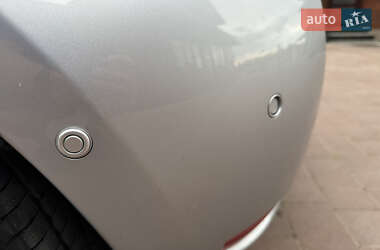 Хэтчбек Renault Zoe 2021 в 