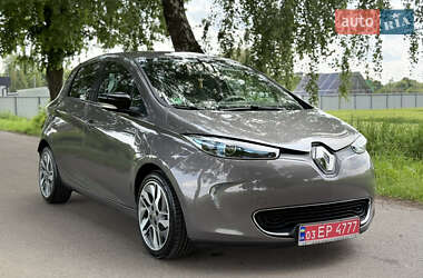 Хэтчбек Renault Zoe 2016 в 