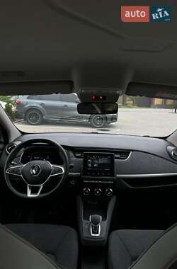 Хетчбек Renault Zoe 2022 в 