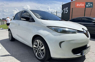Хэтчбек Renault Zoe 2015 в Киеве