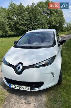 Хэтчбек Renault Zoe 2013 в 