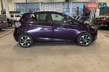 Хэтчбек Renault Zoe 2019 в 