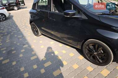 Хэтчбек Renault Zoe 2023 в 