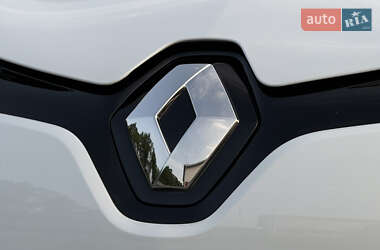 Хэтчбек Renault Zoe 2019 в 
