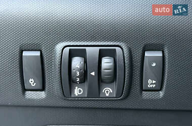 Хэтчбек Renault Zoe 2019 в 