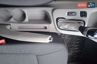 Хэтчбек Renault Zoe 2014 в 
