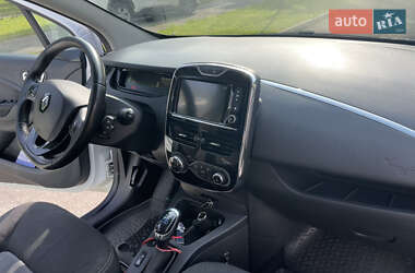 Хэтчбек Renault Zoe 2019 в 