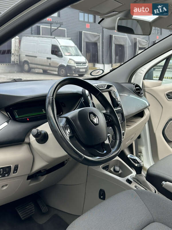 Хэтчбек Renault Zoe 2016 в Вознесенске