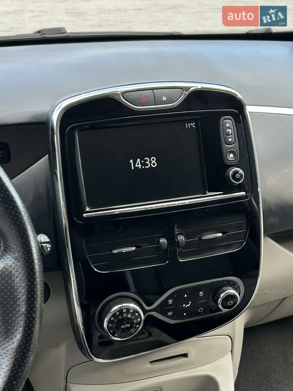 Хэтчбек Renault Zoe 2016 в Вознесенске