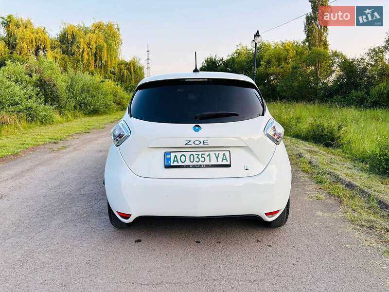 Хетчбек Renault Zoe 2015 в Ужгороді