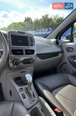 Хэтчбек Renault Zoe 2017 в 