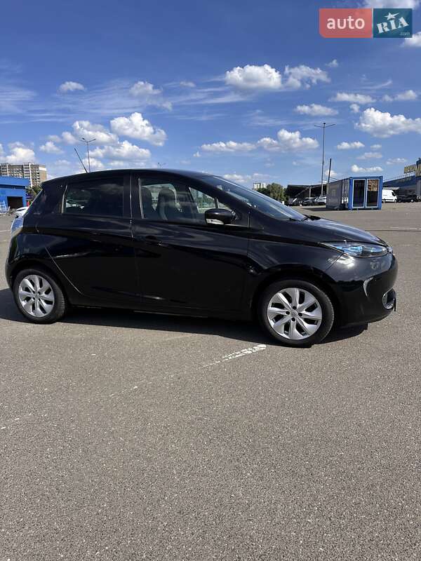 Хэтчбек Renault Zoe 2016 в Киеве