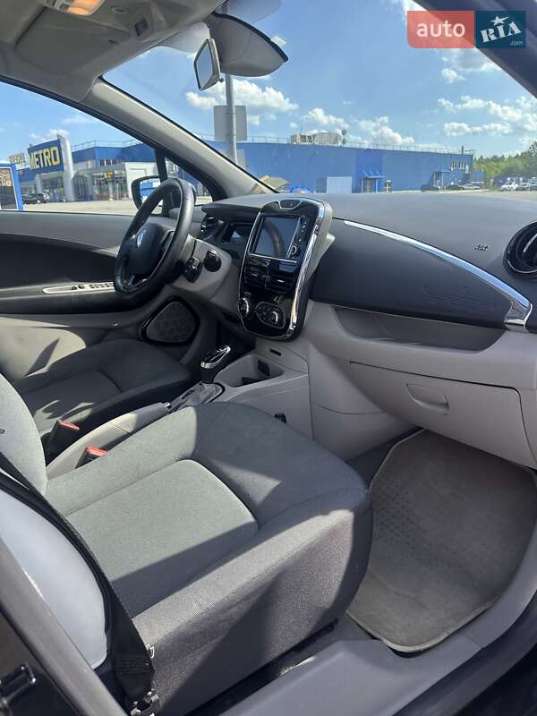 Хэтчбек Renault Zoe 2016 в Киеве