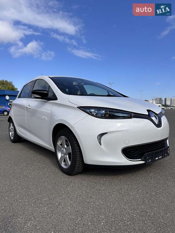 Хетчбек Renault Zoe 2016 в Києві