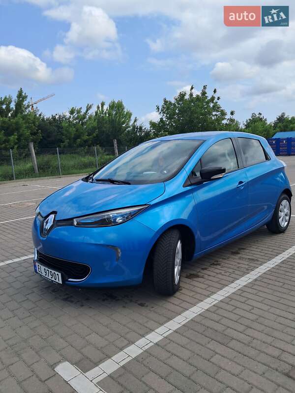 Хэтчбек Renault Zoe 2016 в Дубно