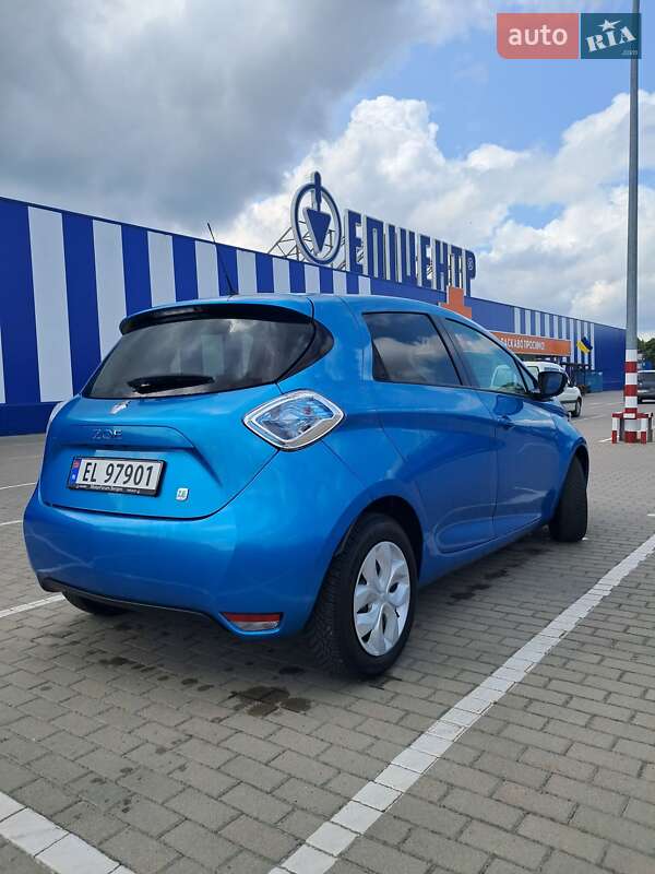 Хэтчбек Renault Zoe 2016 в Дубно