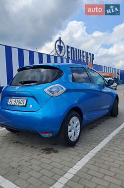 Хэтчбек Renault Zoe 2016 в 