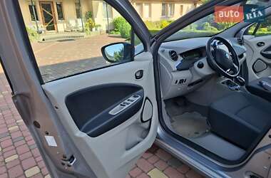 Хэтчбек Renault Zoe 2014 в 