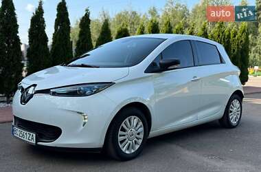 Хетчбек Renault Zoe 2016 в 