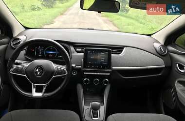 Хэтчбек Renault Zoe 2021 в 