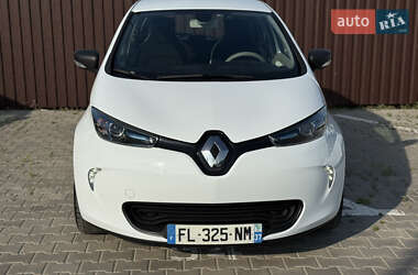 Хэтчбек Renault Zoe 2019 в 