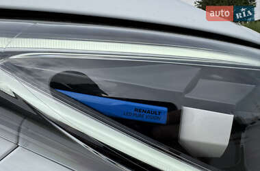 Хэтчбек Renault Zoe 2021 в 