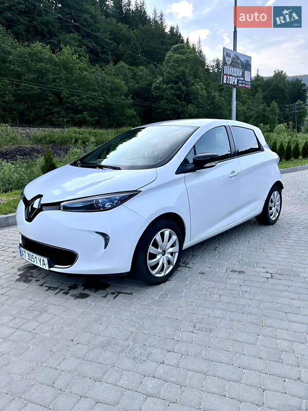 Хэтчбек Renault Zoe 2018 в 