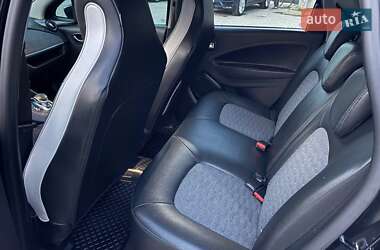 Хэтчбек Renault Zoe 2020 в 