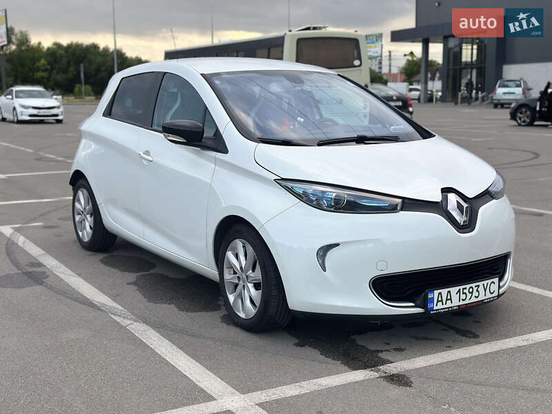 Хэтчбек Renault Zoe 2015 в Киеве