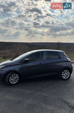 Хэтчбек Renault Zoe 2020 в 