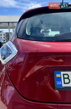 Хэтчбек Renault Zoe 2019 в 