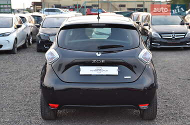 Хэтчбек Renault Zoe 2019 в 