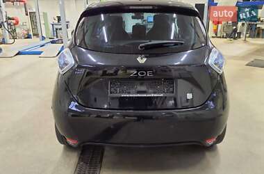 Хэтчбек Renault Zoe 2016 в 